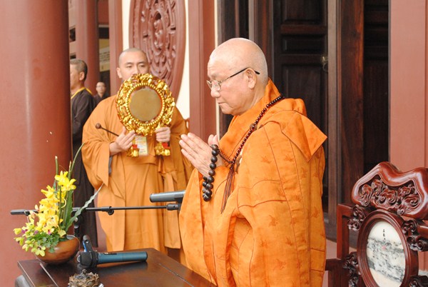 Đại Giới Đàn Quảng Đức: Hòa Thượng Tuyên Luật Sư Giáo Giới