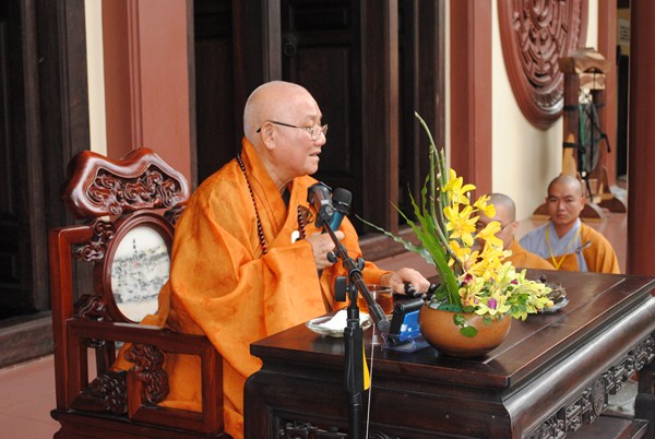 Đại Giới Đàn Quảng Đức: Hòa Thượng Tuyên Luật Sư Giáo Giới