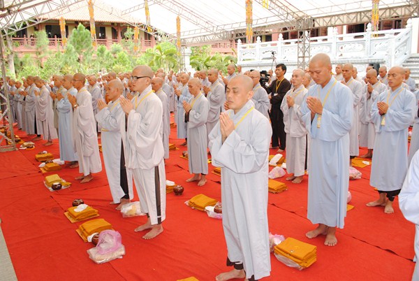 Đại Giới Đàn Quảng Đức: Hòa Thượng Tuyên Luật Sư Giáo Giới
