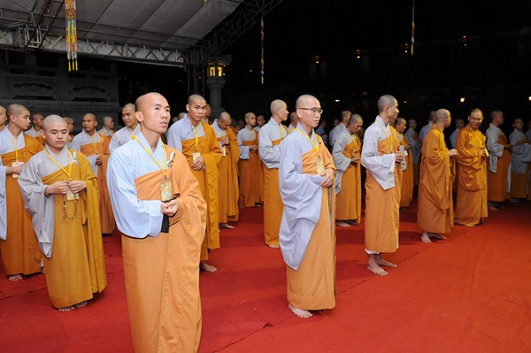 Đại Giới Đàn Quảng Đức: Tuyên Thanh Qui - Khai Chung Bảng - Niêm Đàn Sái Tịnh - Tụng Luật