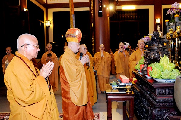 Đại Giới Đàn Quảng Đức: Tuyên Thanh Qui - Khai Chung Bảng - Niêm Đàn Sái Tịnh - Tụng Luật