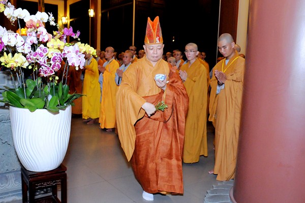 Đại Giới Đàn Quảng Đức: Tuyên Thanh Qui - Khai Chung Bảng - Niêm Đàn Sái Tịnh - Tụng Luật