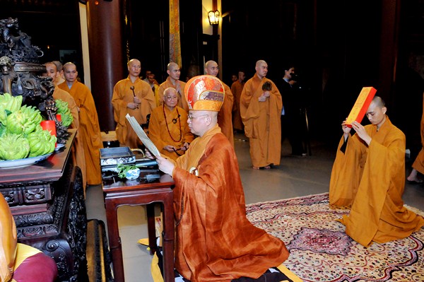 Đại Giới Đàn Quảng Đức: Tuyên Thanh Qui - Khai Chung Bảng - Niêm Đàn Sái Tịnh - Tụng Luật