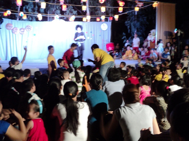 Nha Trang: Chùa Linh Quang tổ chức Đêm Văn nghệ Quay về tuổi thơ