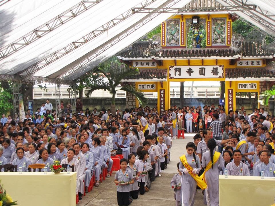 Hàng ngàn người dự lễ Vu Lan tại Tổ đình Phước Viên