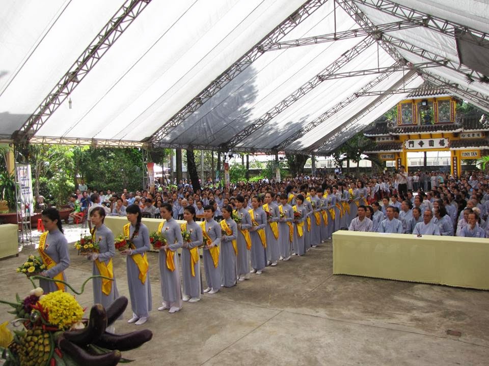 Hàng ngàn người dự lễ Vu Lan tại Tổ đình Phước Viên