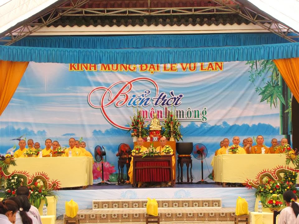 Hàng ngàn người dự lễ Vu Lan tại Tổ đình Phước Viên