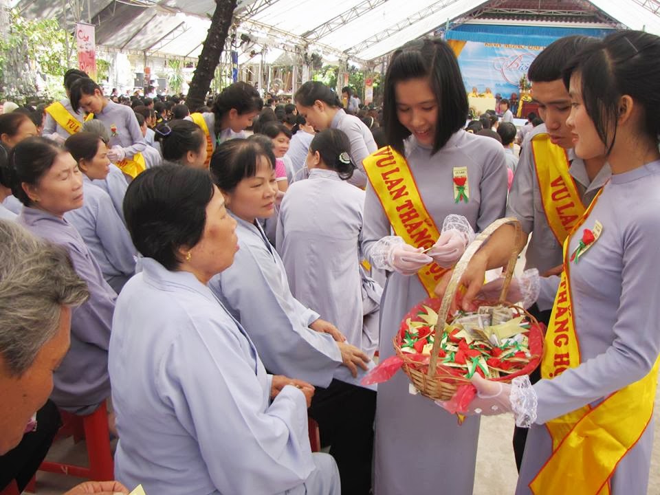 Hàng ngàn người dự lễ Vu Lan tại Tổ đình Phước Viên