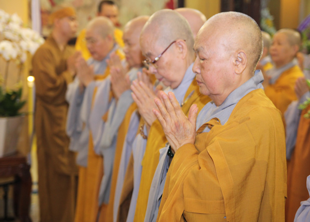 Ngày thứ 2: Các phái đoàn viếng tang cố HT. Thích Nhật Quang