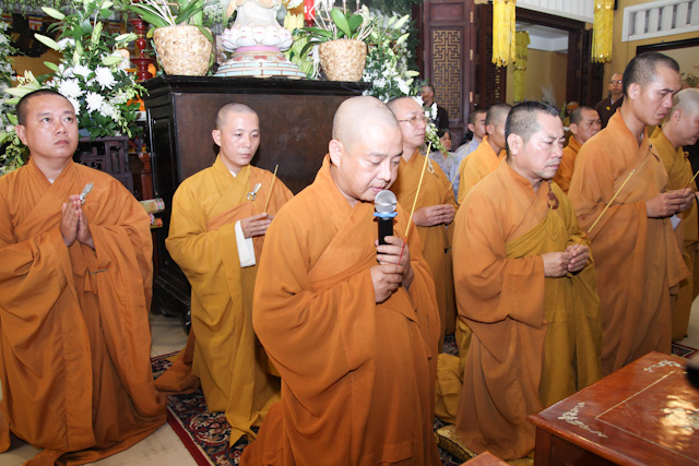 Ngày thứ 2: Các phái đoàn viếng tang cố HT. Thích Nhật Quang