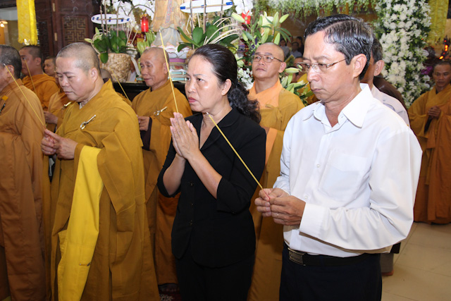 Ngày thứ 2: Các phái đoàn viếng tang cố HT. Thích Nhật Quang