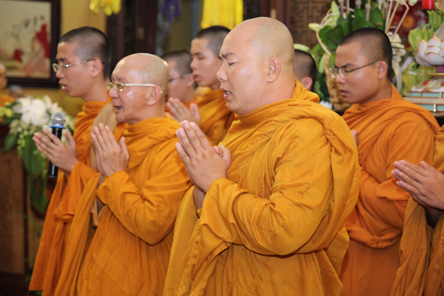 Ngày thứ 2: Các phái đoàn viếng tang cố HT. Thích Nhật Quang