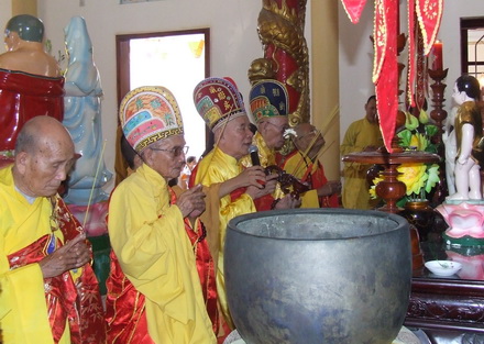 CHÙA PHƯỚC HUỆ: Tăng Học Viện Phật Giáo Cổ Truyền Trung Phần