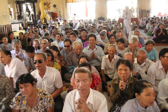 Tổ Đình Giác Sanh Tổ Chức Khóa Tu và  Phát Quà Cho 700 Người Khiếm Thị