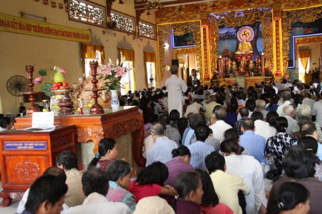 Tổ Đình Giác Sanh Tổ Chức Khóa Tu và  Phát Quà Cho 700 Người Khiếm Thị