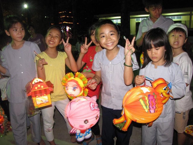 Đồng Nai: &quot;Đêm trăng cho em&quot; tại tổ đình Phước Viên