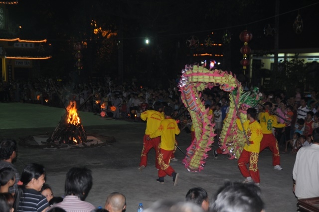 Đồng Nai: &quot;Đêm trăng cho em&quot; tại tổ đình Phước Viên