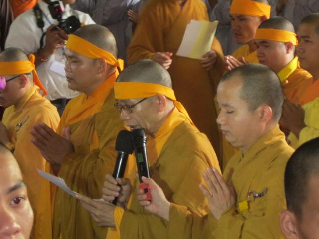 Lễ cúng ngọ - Tiến Giác linh cố Đại lão HT Thích Chí Tín