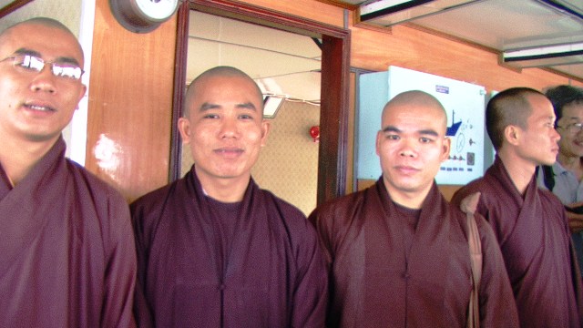 Khánh Hòa: Cử 3 Thầy trụ trì các chùa tại Trường Sa