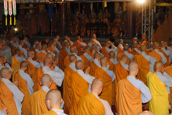 Đại Giới Đàn Quảng Đức: Kết Đàn Tụng Kinh Di Giáo