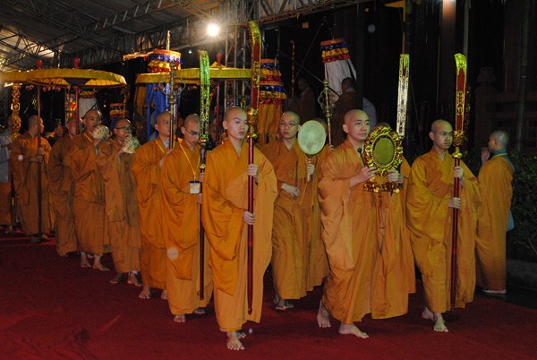 Đại Giới Đàn Quảng Đức: Kết Đàn Tụng Kinh Di Giáo
