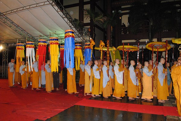 Đại Giới Đàn Quảng Đức: Kết Đàn Tụng Kinh Di Giáo