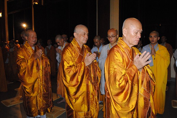 Đại Giới Đàn Quảng Đức: Kết Đàn Tụng Kinh Di Giáo