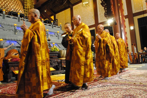 Đại Giới Đàn Quảng Đức: Kết Đàn Tụng Kinh Di Giáo