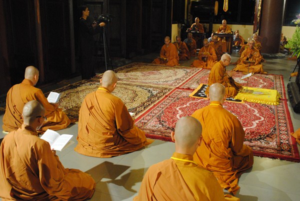 Đại Giới Đàn Quảng Đức: Kết Đàn Tụng Kinh Di Giáo