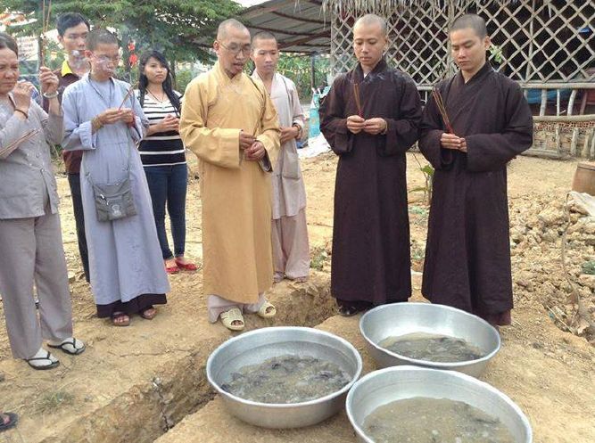 Đồng Tháp: Đoàn từ thiện “Hương miền tây” đến với bà con trước xuân Giáp Ngọ