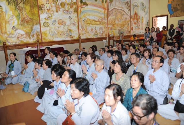 Đoàn Phật tử Hoa Kỳ, Cananda và Việt Nam hành hương đất Phật