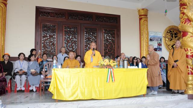 Đoàn Phật tử Hoa Kỳ, Cananda và Việt Nam hành hương đất Phật