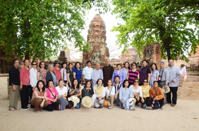 Đoàn Phật tử Hoa Kỳ, Cananda và Việt Nam hành hương đất Phật