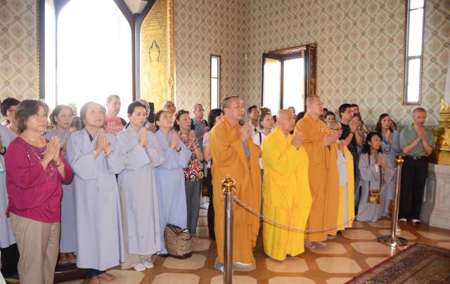 Đoàn Phật tử Hoa Kỳ, Cananda và Việt Nam hành hương đất Phật
