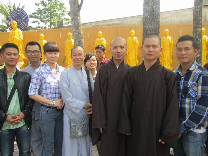 Đồng Tháp: Đoàn từ thiện “Hương miền tây” đến với bà con trước xuân Giáp Ngọ
