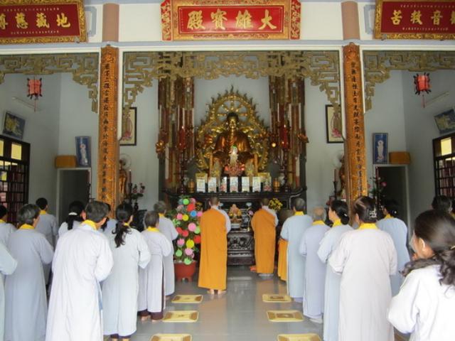 Đạo tràng niệm Phật chùa Địch Quang tổ chức khóa tu cuối năm Quý Tỵ