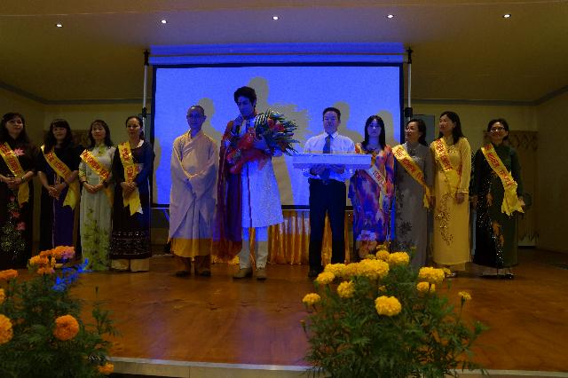 Buổi Chiếu Phim Tại Chùa Vĩnh Nghiêm, Sydney, Úc Châu Được Thành Công Viên Mãn