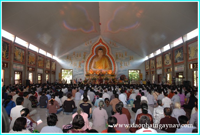 Đồng Nai: Đại lễ dâng y Kathina tại thiền viện Phước Sơn