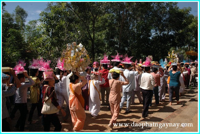 Đồng Nai: Đại lễ dâng y Kathina tại thiền viện Phước Sơn