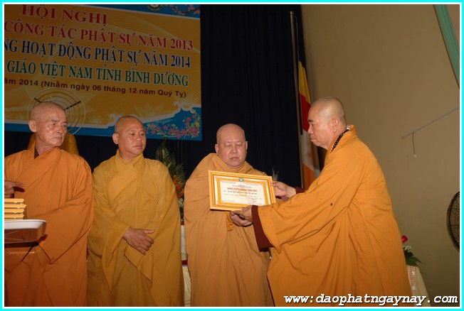 Bình Dương: Hội nghị tổng kết công tác Phật sự 2013