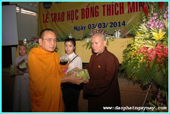 TP. HCM: Chùm ảnh lễ trao học bổng Thích Minh Châu lần 2