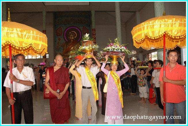 TP. HCM: Đại lễ dâng y Kathina tại thiền viện Nguyên Thủy