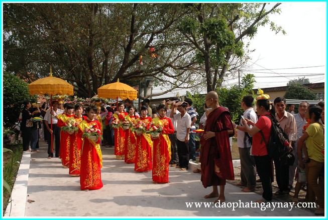 TP. HCM: Đại lễ dâng y Kathina tại thiền viện Nguyên Thủy
