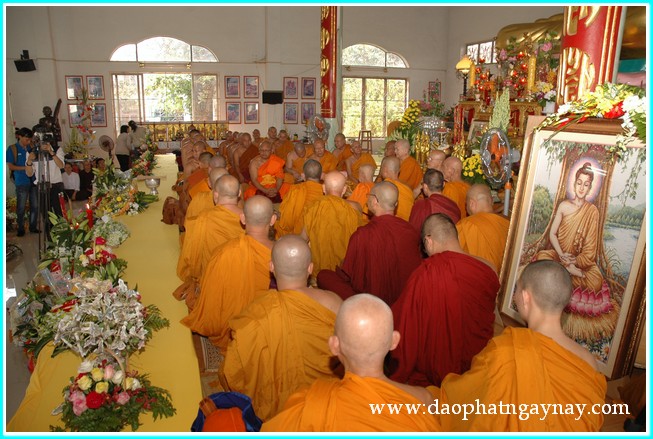 TP. HCM: Đại lễ dâng y Kathina tại thiền viện Nguyên Thủy