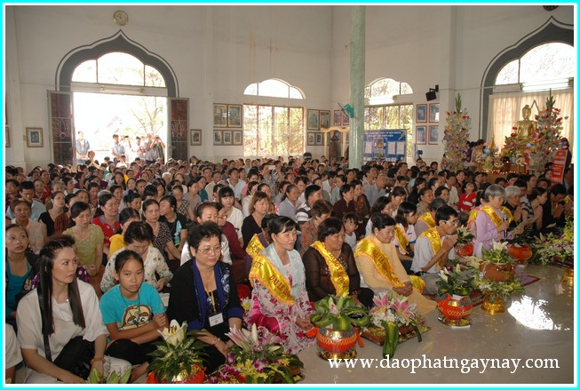 TP. HCM: Đại lễ dâng y Kathina tại thiền viện Nguyên Thủy