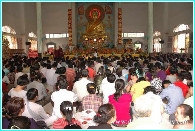 TP. HCM: Đại lễ dâng y Kathina tại thiền viện Nguyên Thủy