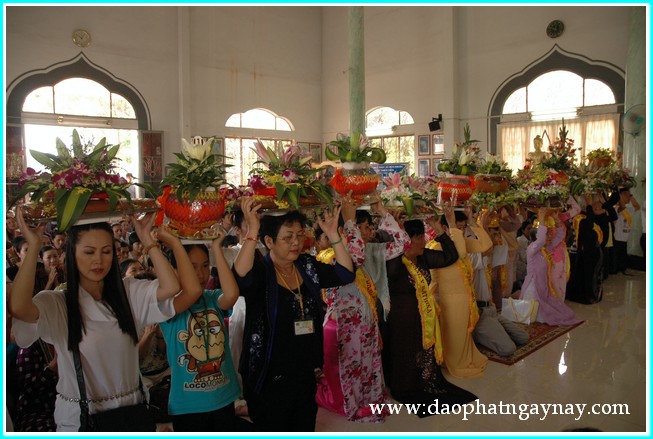 TP. HCM: Đại lễ dâng y Kathina tại thiền viện Nguyên Thủy