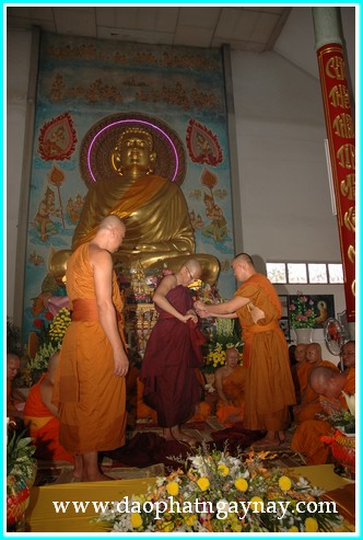 TP. HCM: Đại lễ dâng y Kathina tại thiền viện Nguyên Thủy