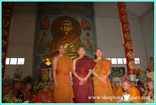 TP. HCM: Đại lễ dâng y Kathina tại thiền viện Nguyên Thủy