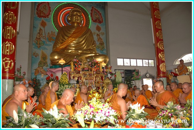 TP. HCM: Đại lễ dâng y Kathina tại thiền viện Nguyên Thủy